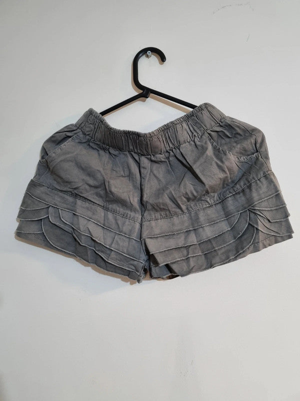 WOMENS SMALL KHAKI SHORTS