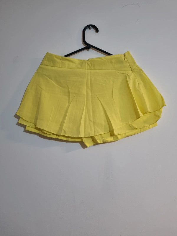 WOMENS MEDIUM YELLOW SKIRT