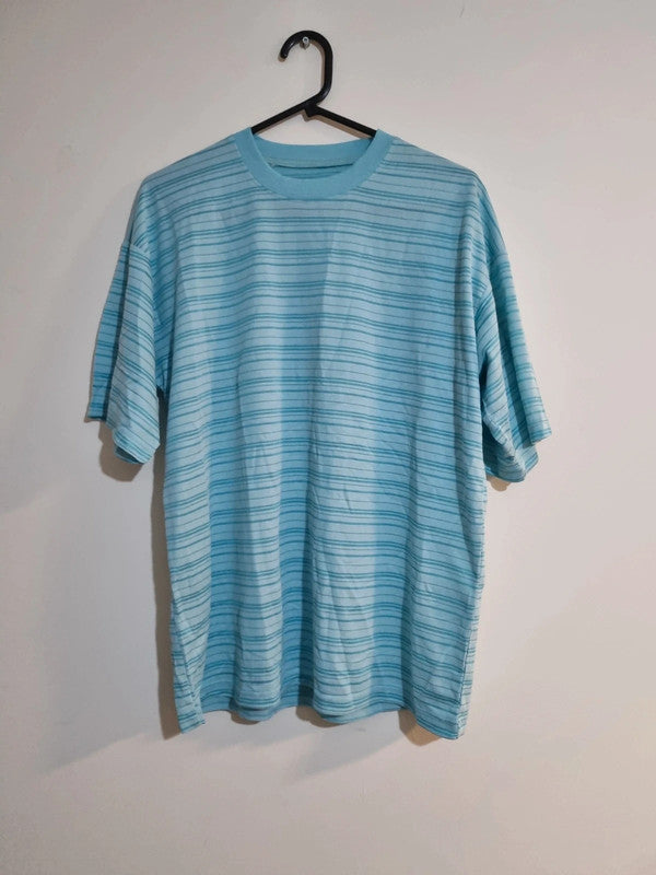 MEDIUM BLUE STRIPED T-SHIRT