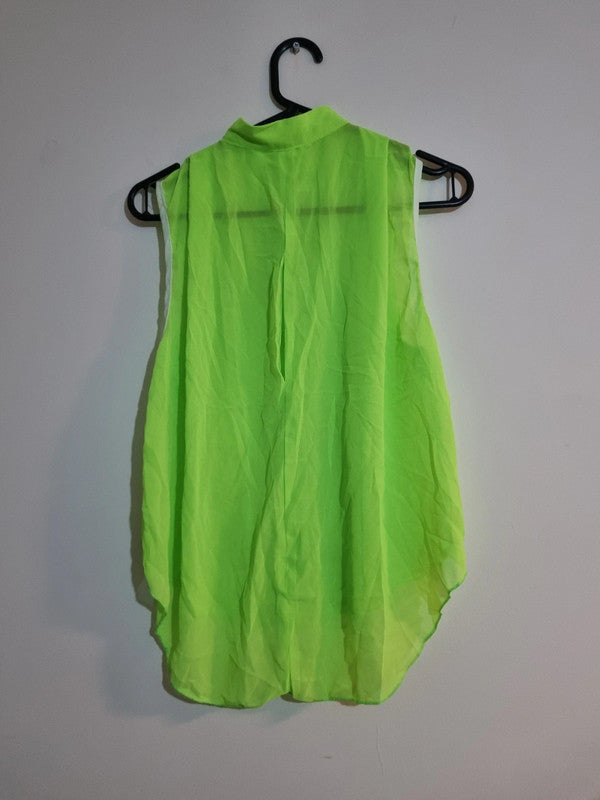 WOMENS SMALL GREEN LIGHT WEIGHT TOP