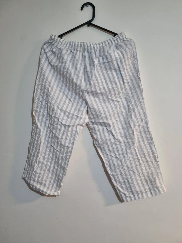 LARGE WHITE/GREY STRIPED PAJAMA STYLE BOTTOMS