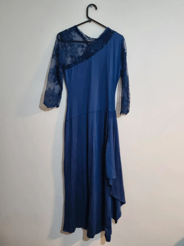 SMALL BLUE DRESS WITH FRILLY SHOULDER/BOTTOM
