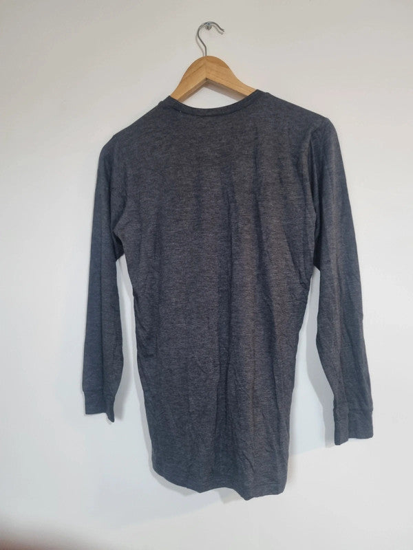 MENS MEDIUM GREY LONGSLEEVED SPORTS TOP
