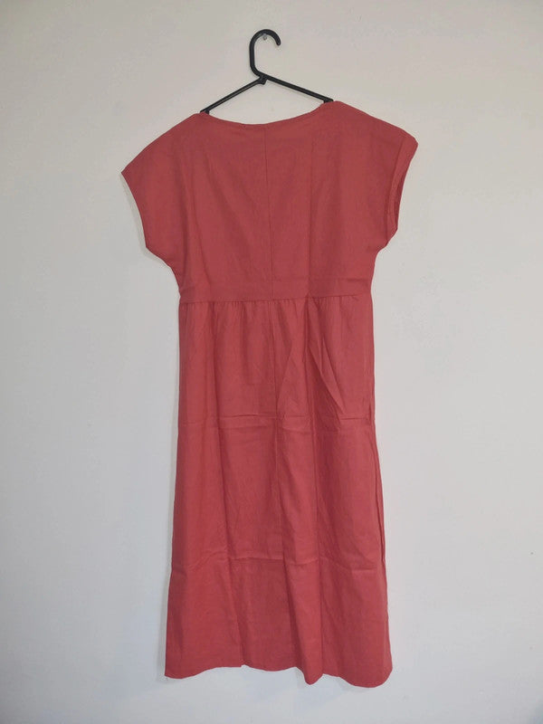 MEDIUM SIMPLE RED DRESS