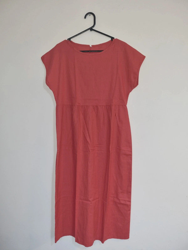 MEDIUM SIMPLE RED DRESS