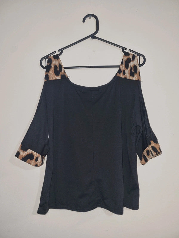 LARGE WOMENS BLACK/LEOPARD PRINT TOP