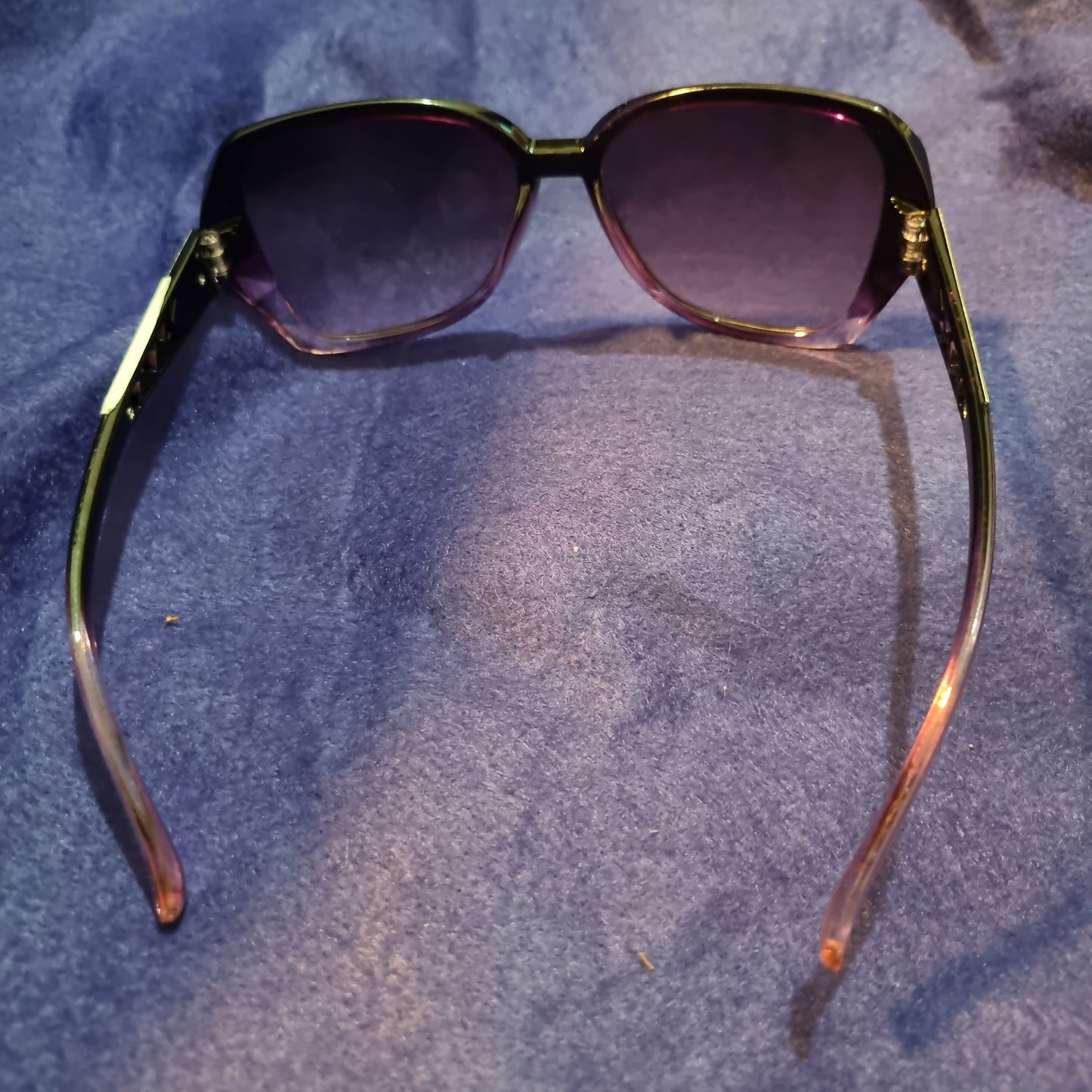 Womena purple stylish sunglasses