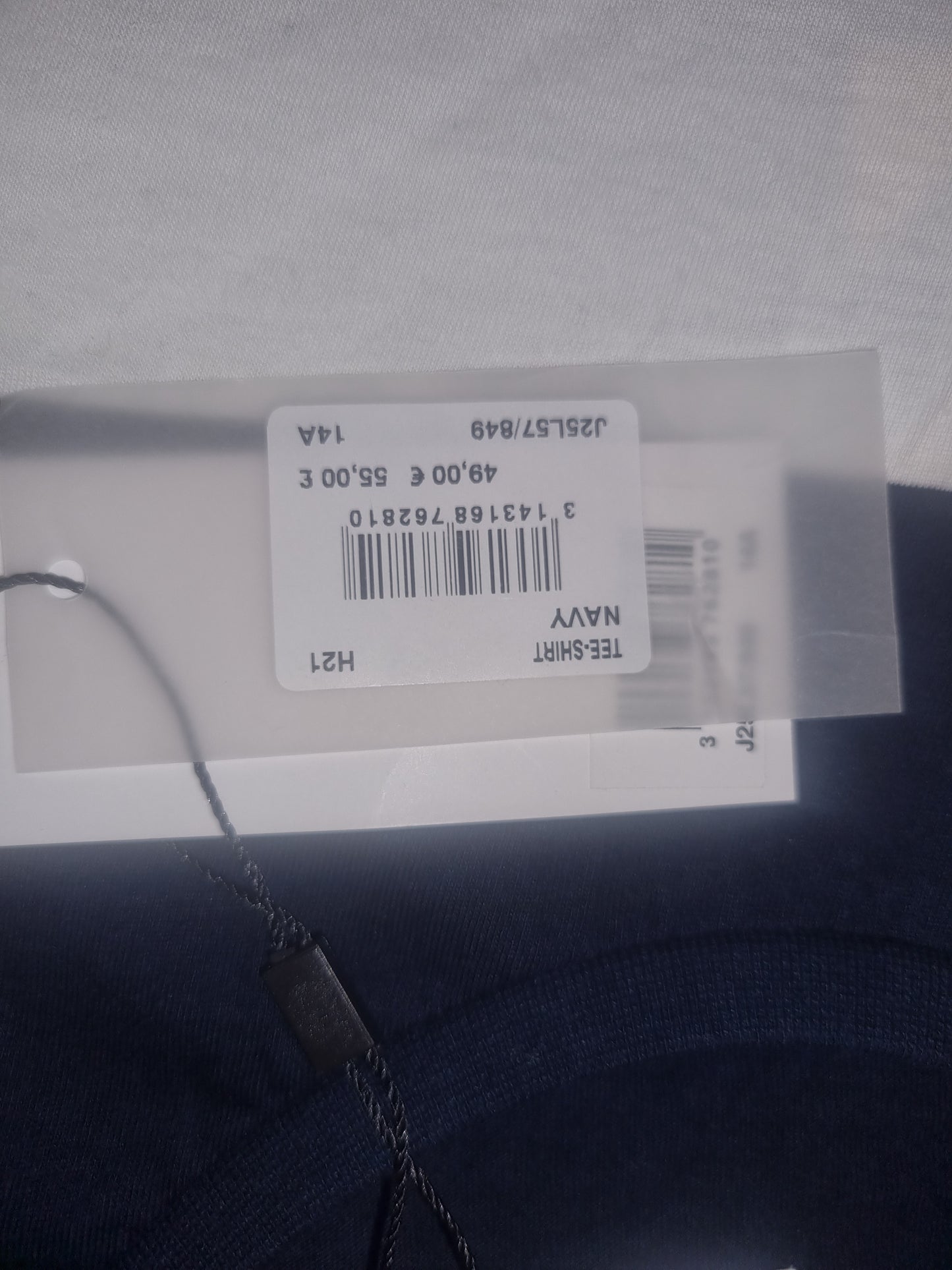 MENS HUGO BOSS SMALL T-SHIRT
