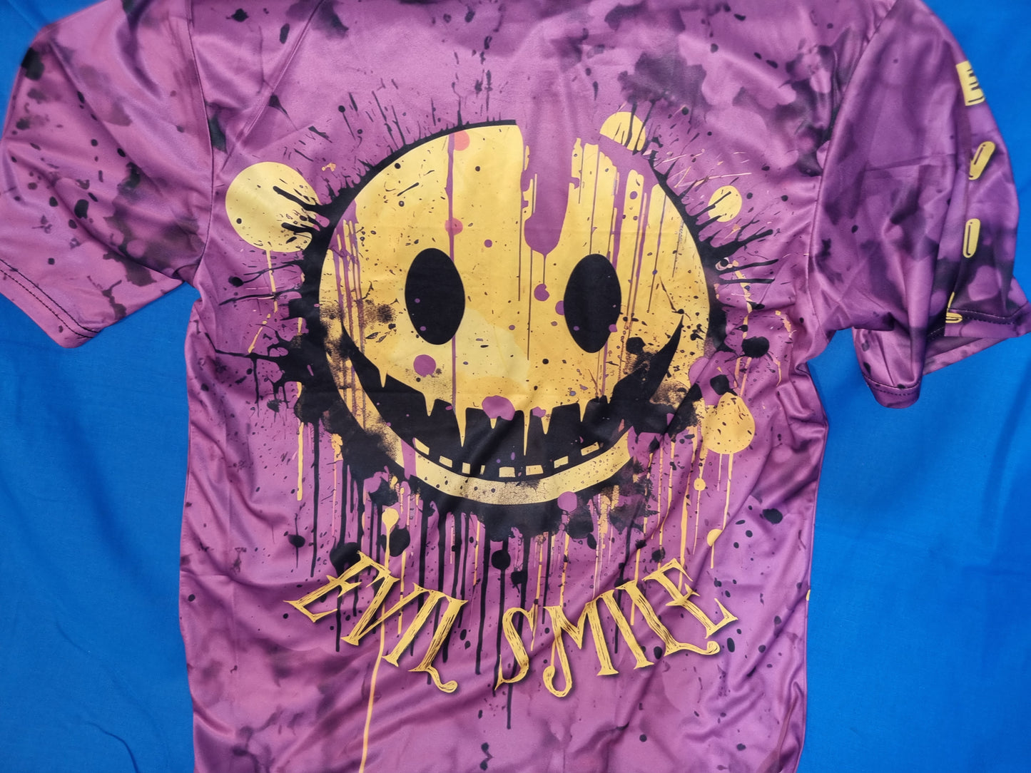 MENS EVIL SMILE MEDIUM T-SHIRT