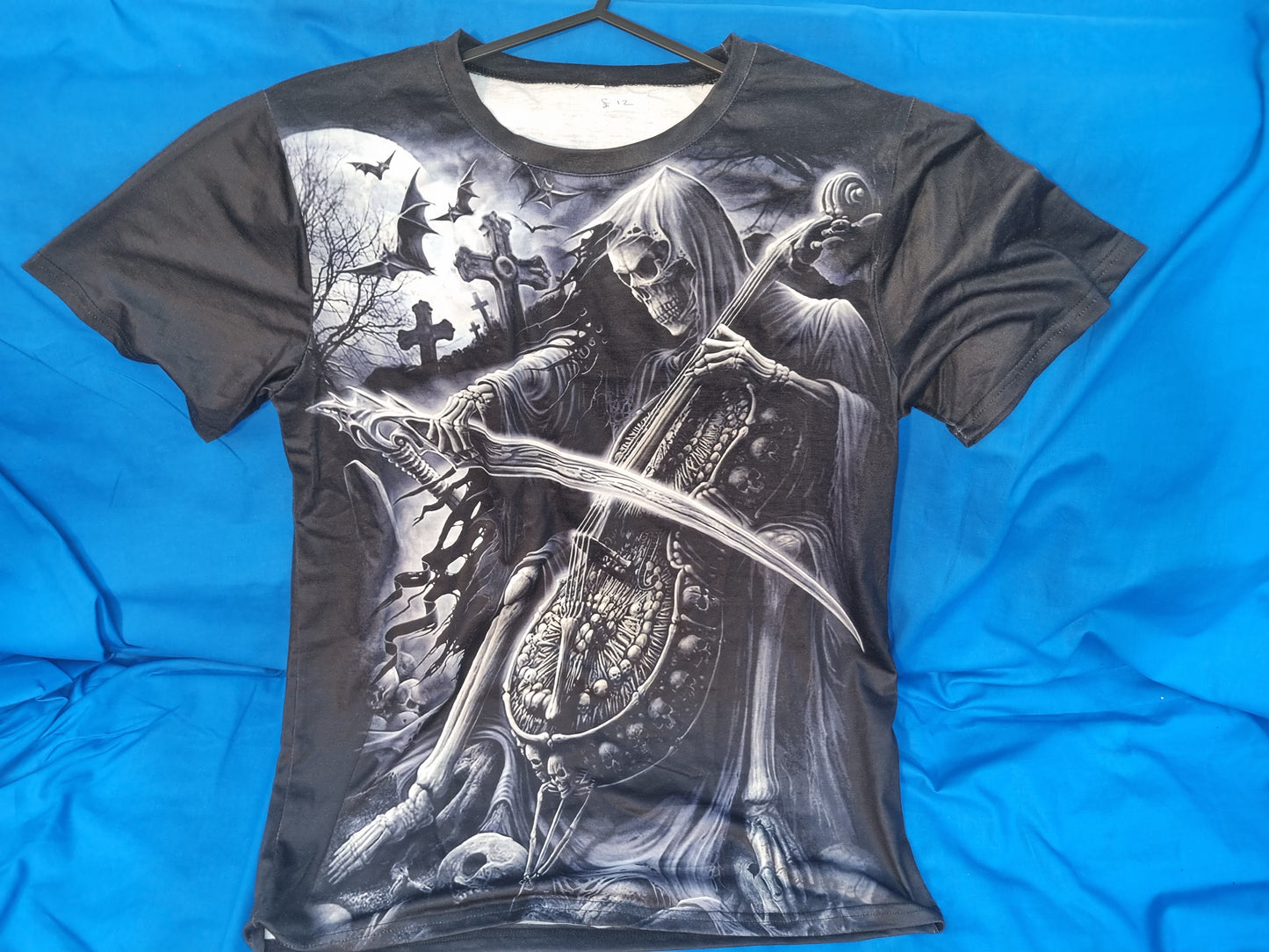 MENS MEDIUM T-SHIRT
