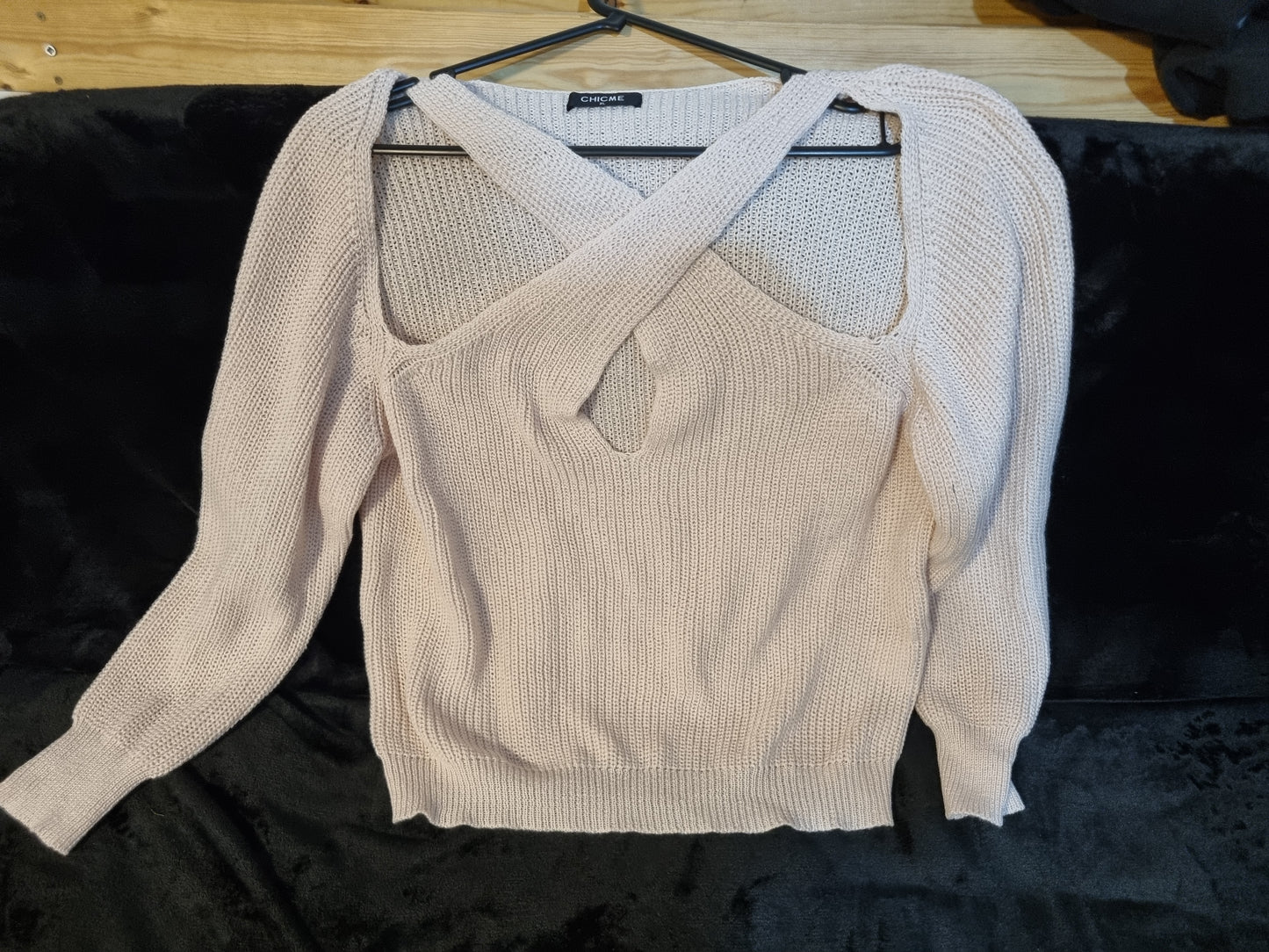 CHICME XL CROSS SHOULDER SWEATER