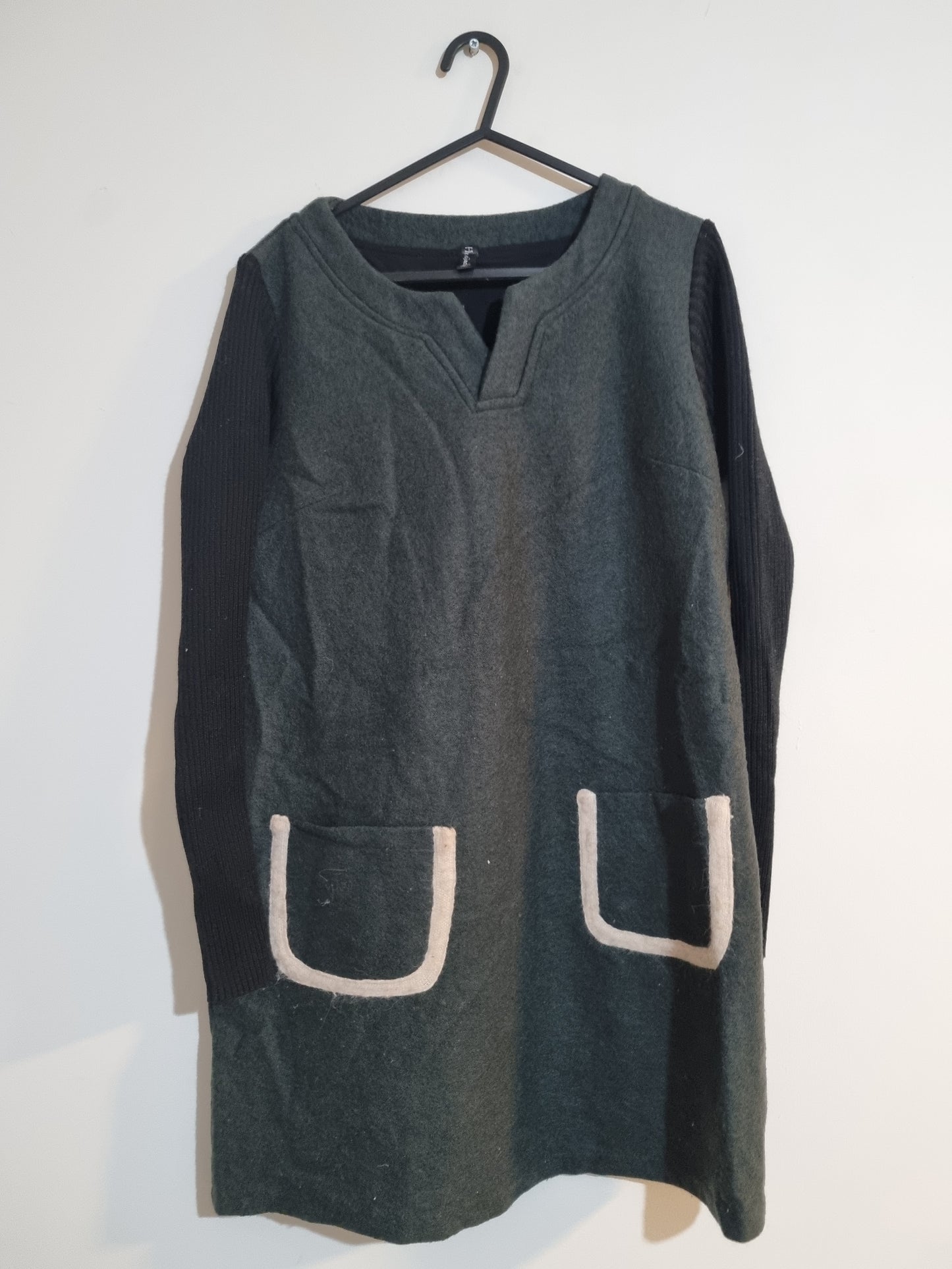 Medium Women's Dark Green/Black Sleeve Thermal Mini Dress
