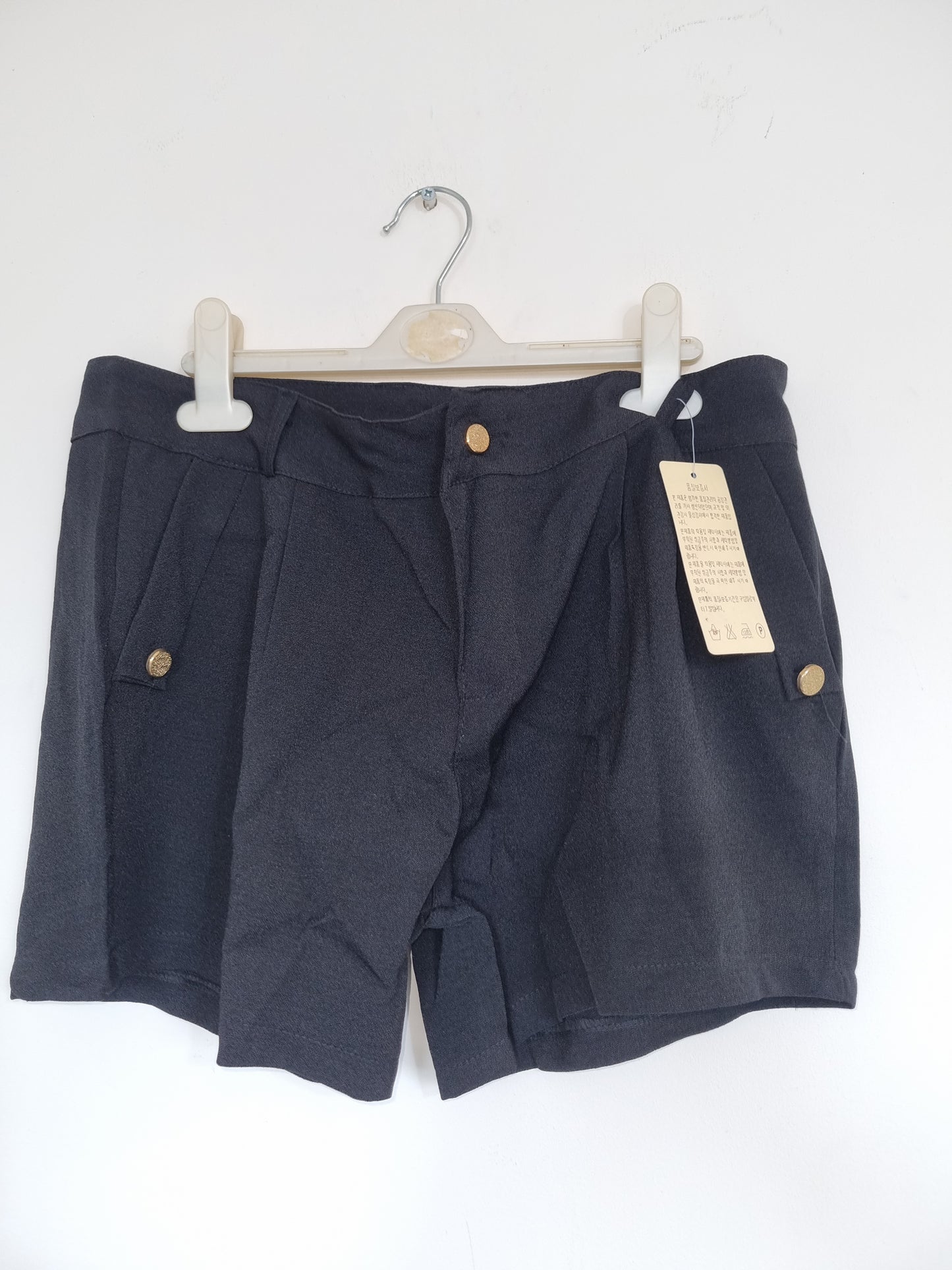 Women's Medium/Large Black shorts