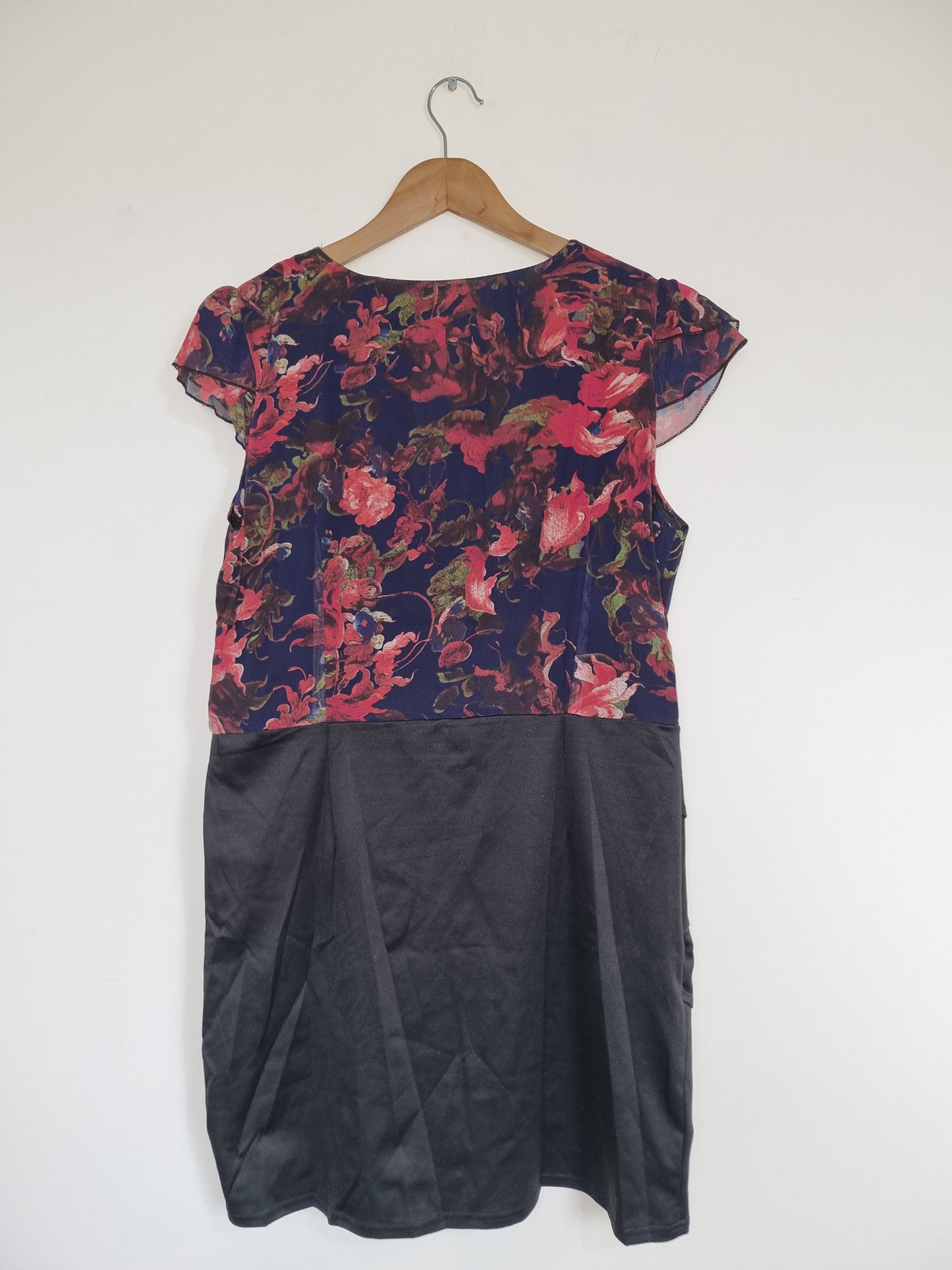 Women's Medium/Large Black - Floral Dress