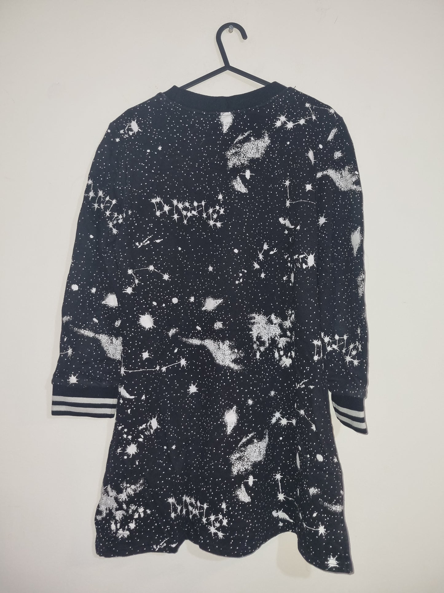 Women's Small/Medium Black/Starry Night Sweater