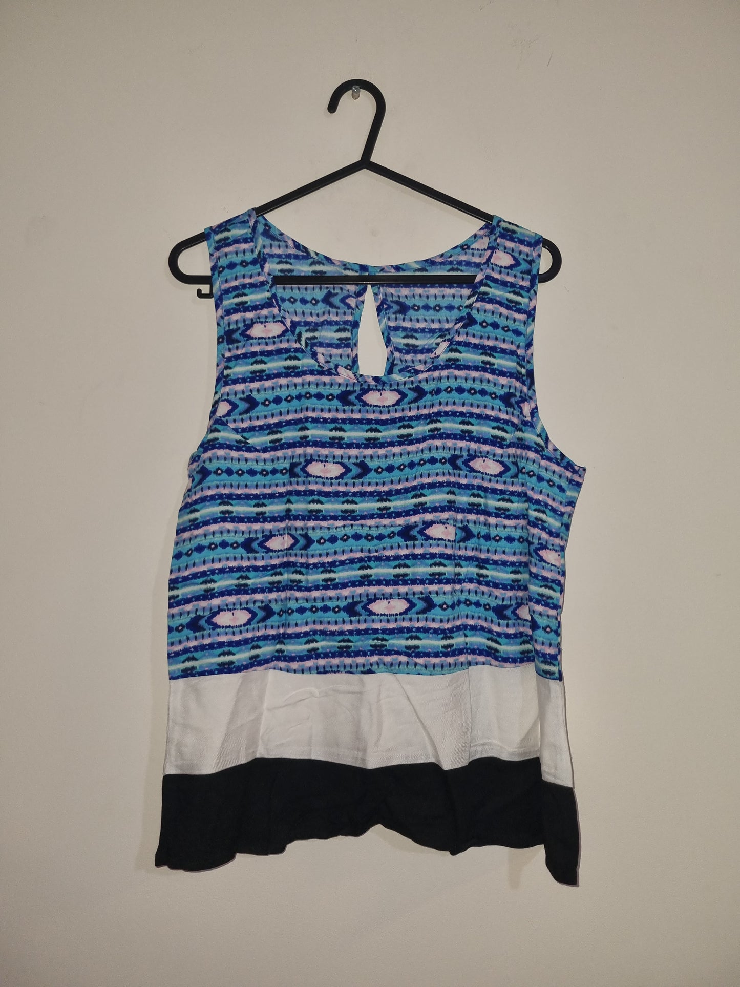 Women's Small Patterned Top