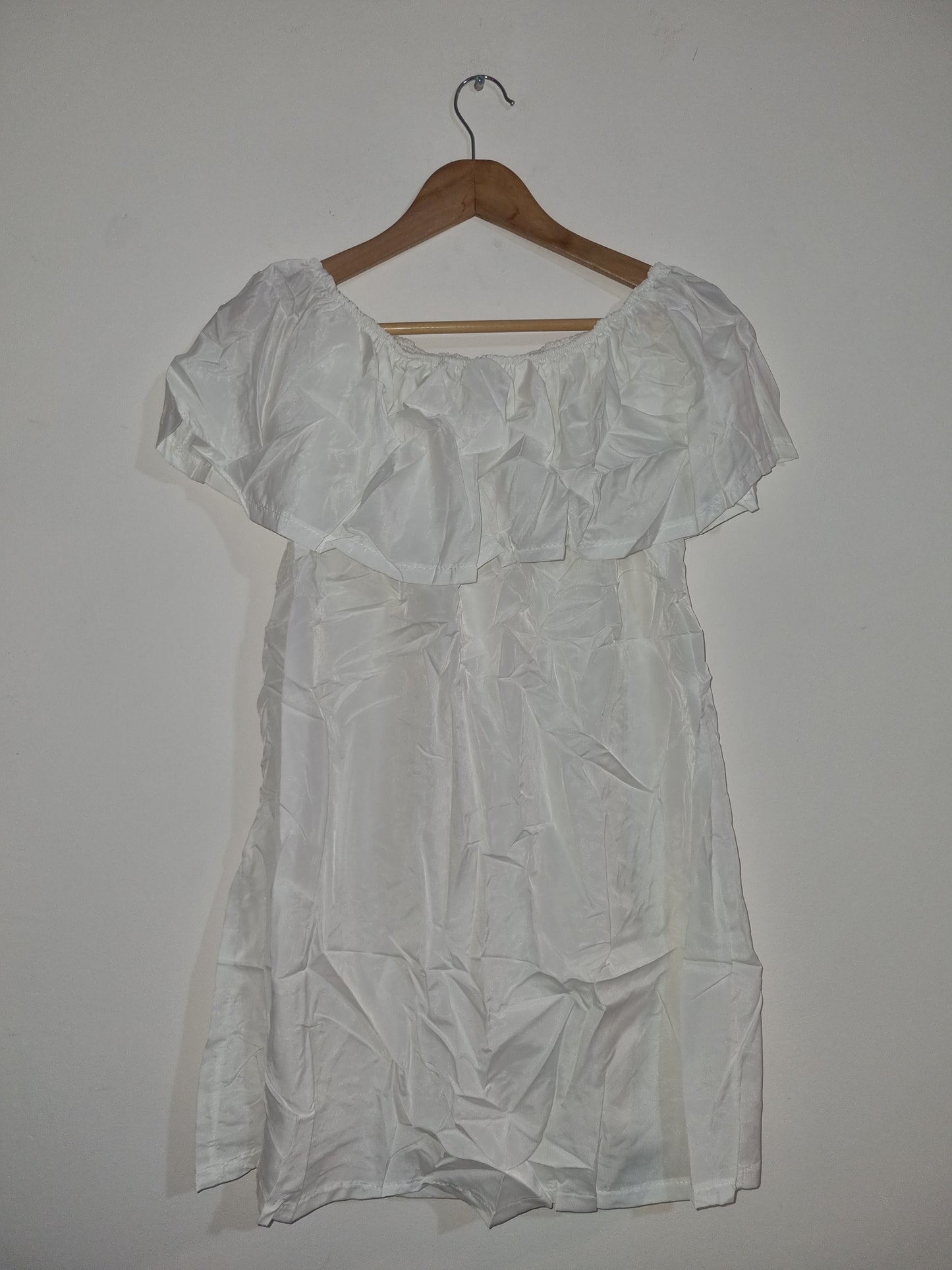 Women's Medium Cream Dress