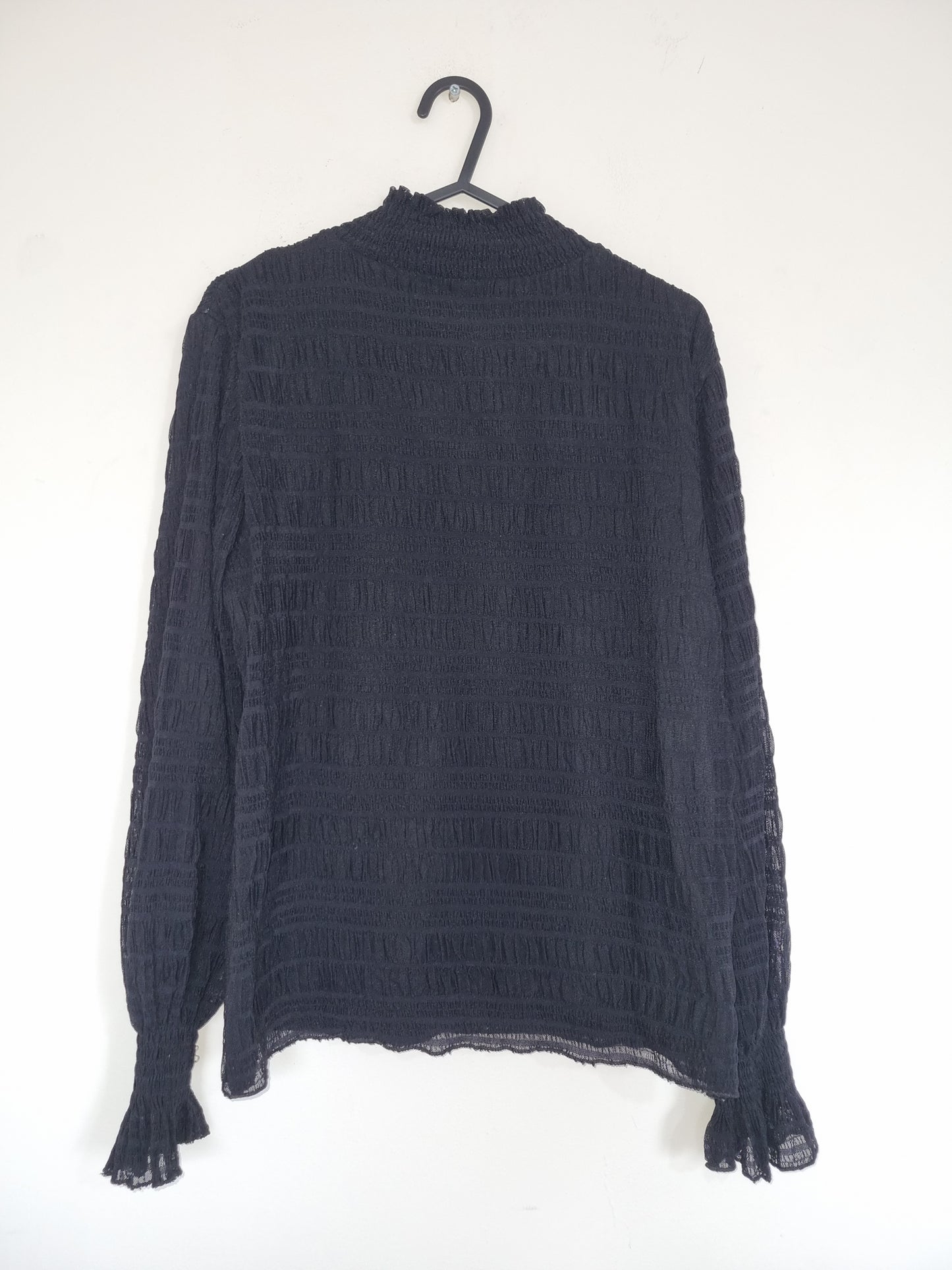 Women's Small/Medium Top