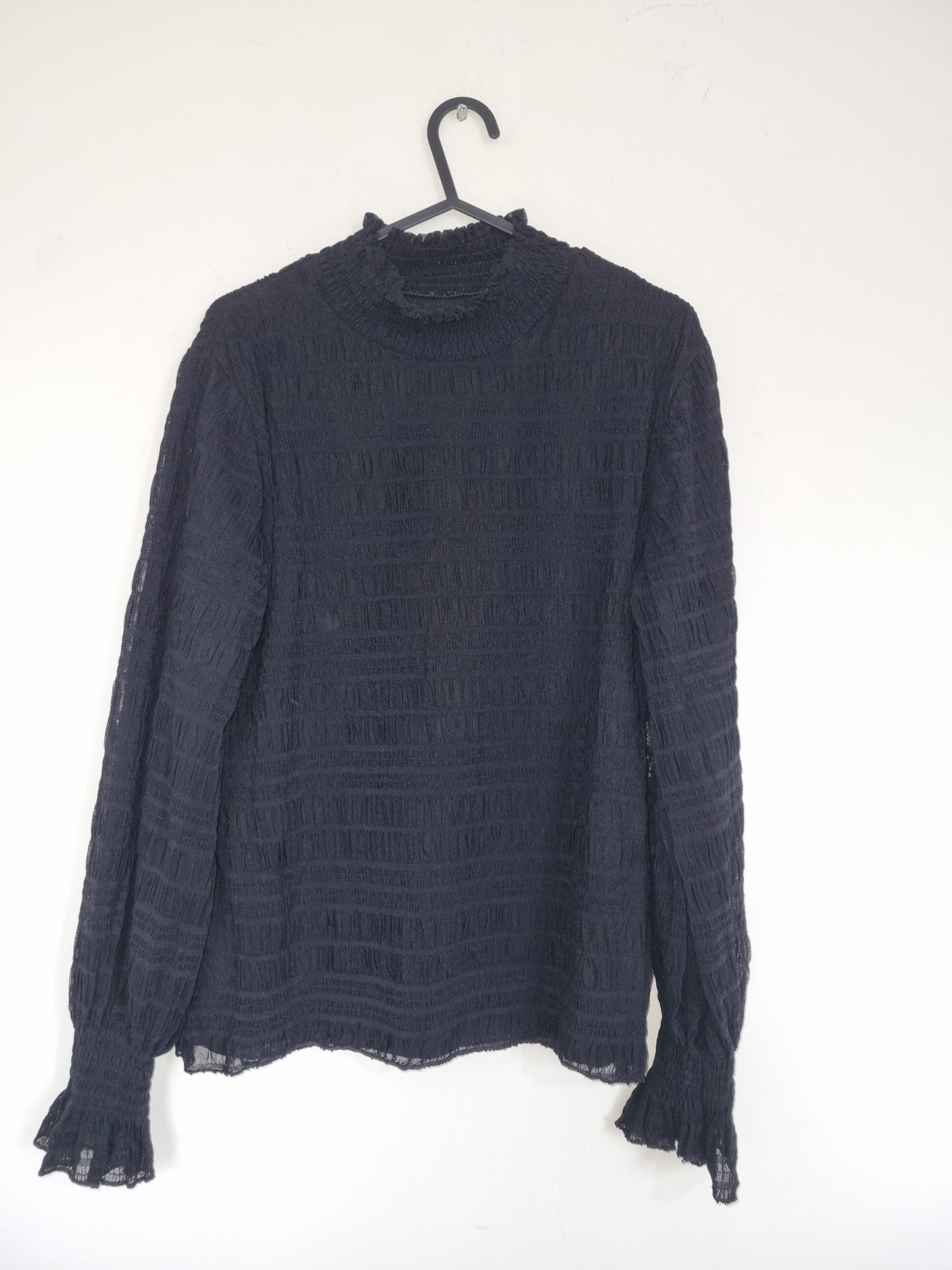 Women's Small/Medium Top