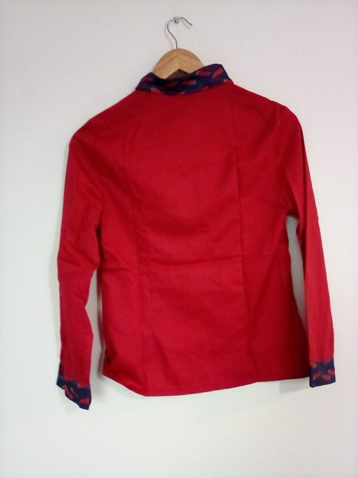 MENS RED SHIRT WITH CHILLI'S ON COLLAR AND CUFFS