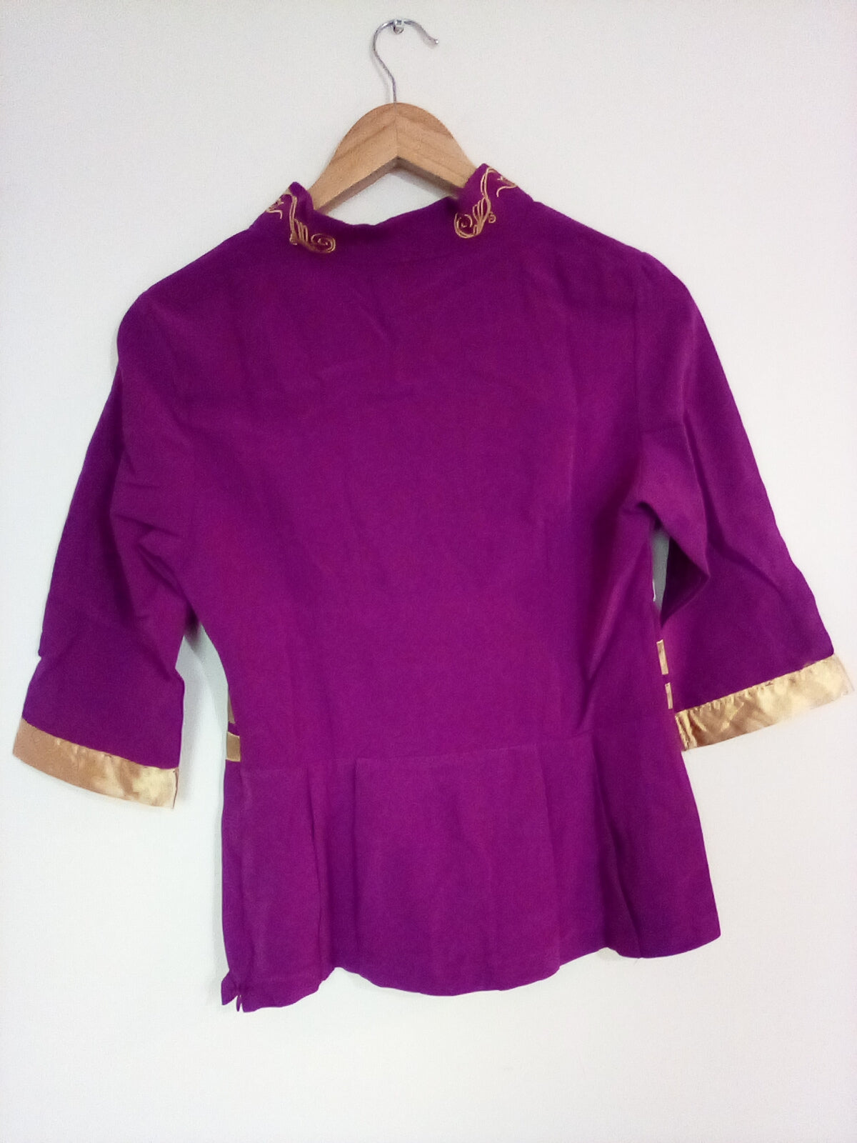 WOMEN'S MEDIUM PURPLE TUNIC WITH GOLD BANDS