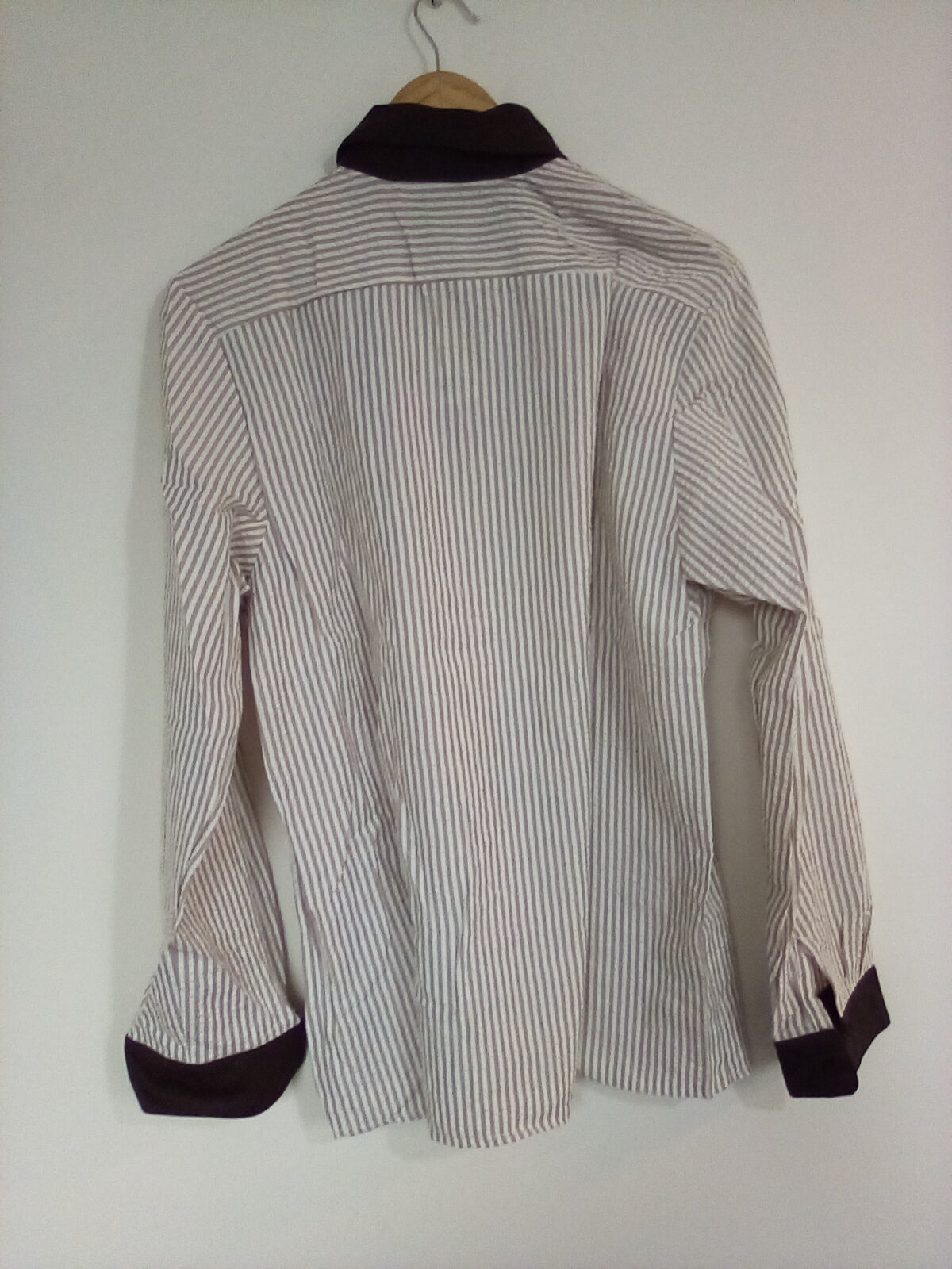 XXL MENS WHITE/BALCK PINSTRIPE SHIRT
