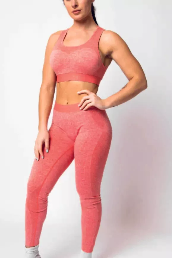 SUPREMACY - CROSS SPORTS BRA - SMALL - PEACH