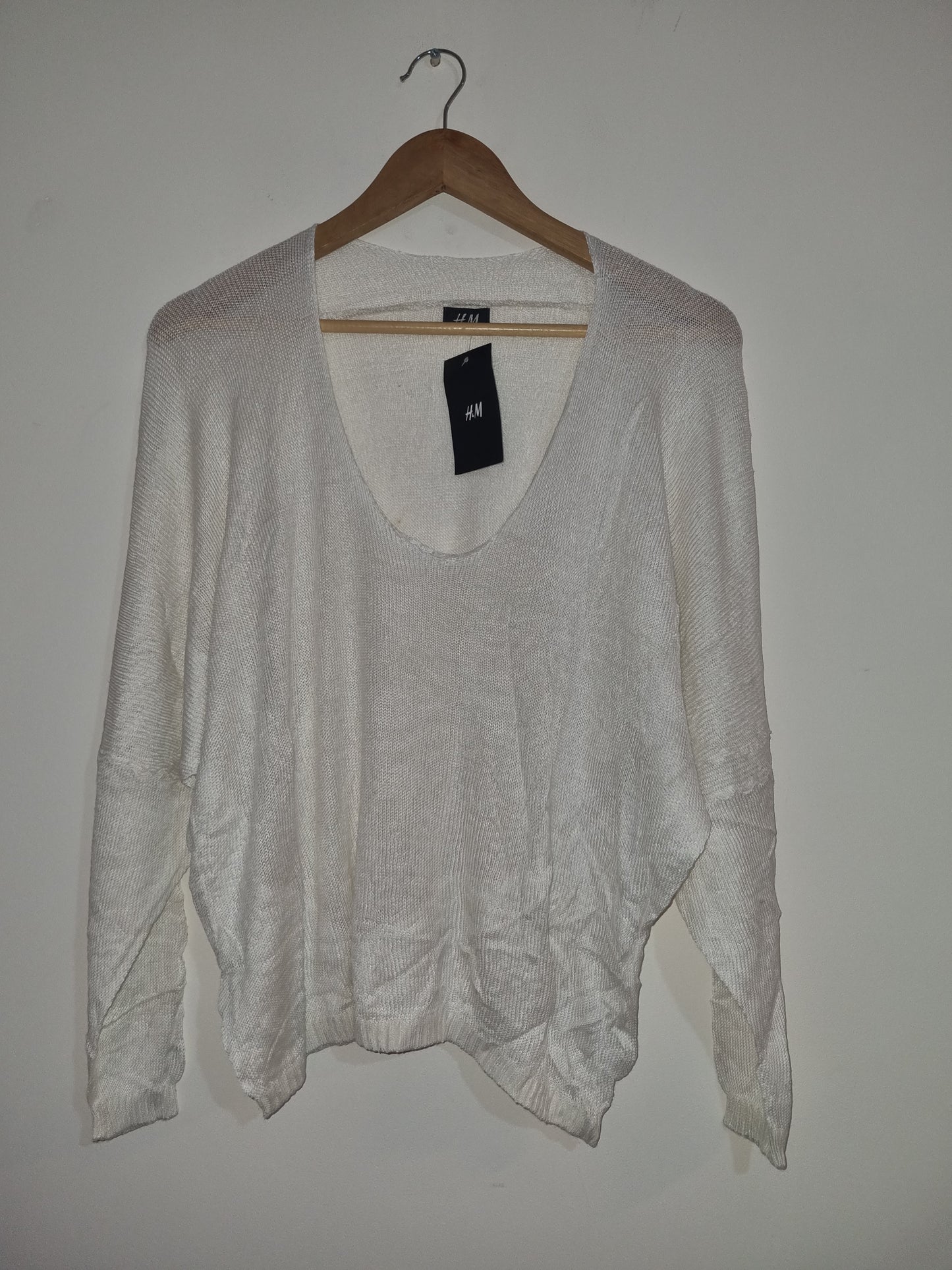 Women's Large Cream H&M Sweater