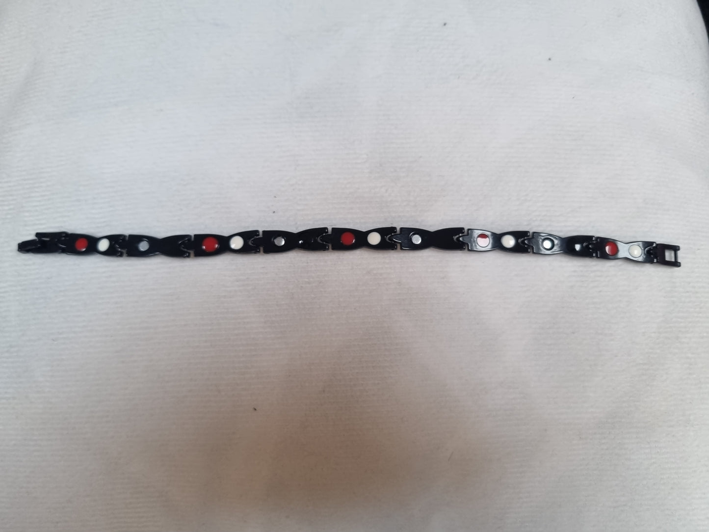 Magnetic bracelet