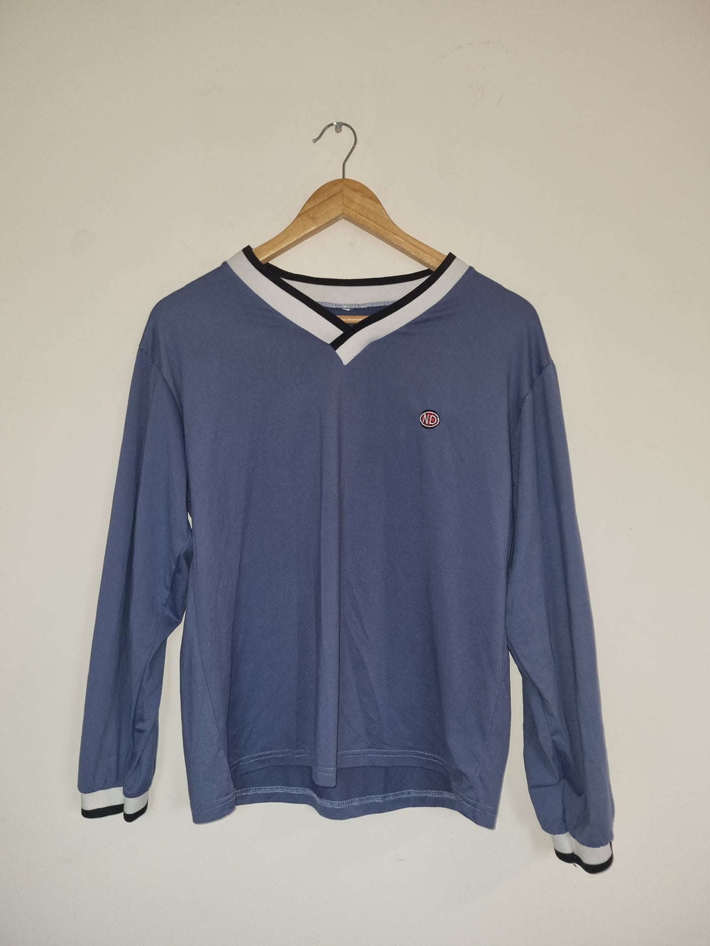 Men's medium blue long sleeved top