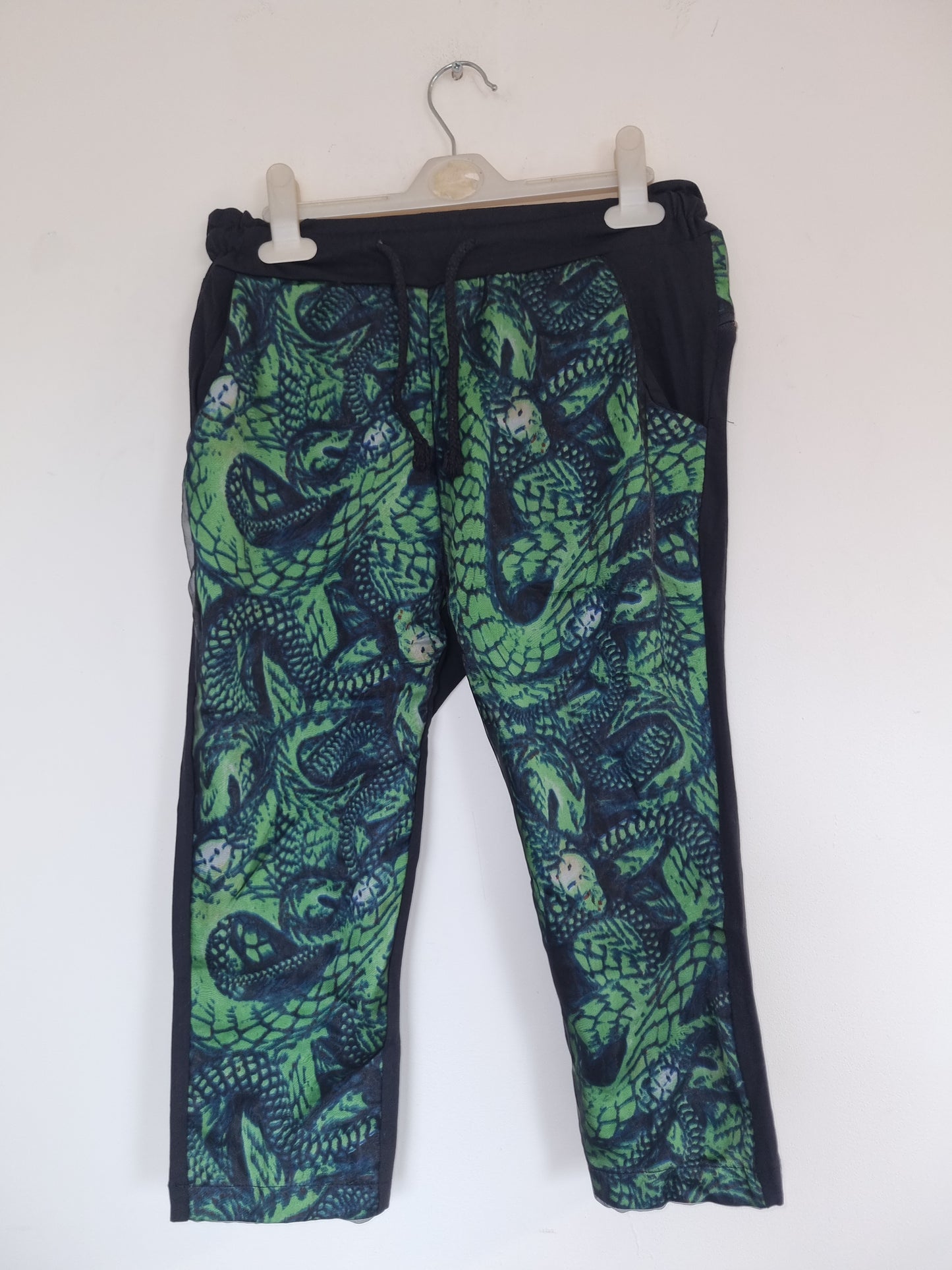 Women's small black/green 3/4 length bottoms