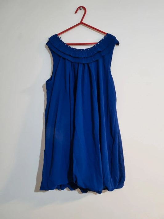 SMALL BLUE SUMMER DRESS