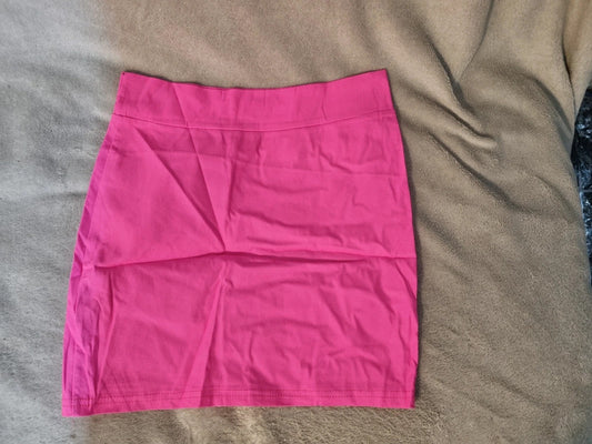 SMALL PINK SKIRT