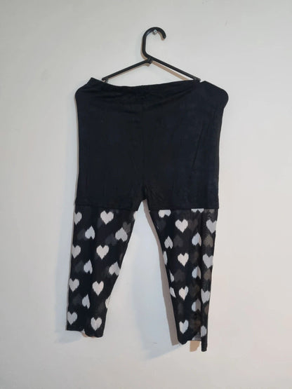 WOMENS SMALL BLACK/HEART PATTERN LEGGINGS
