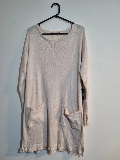 WOMENS XL PINK LONG BODY SWEATER
