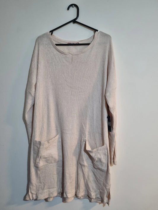WOMENS XL PINK LONG BODY SWEATER