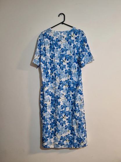 LARGE BLUE FLORAL SUMMER DRESS