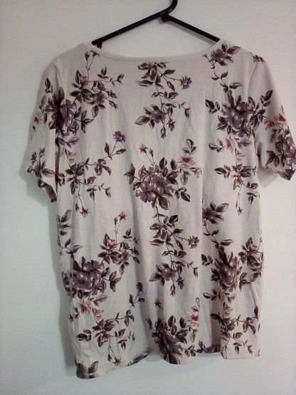 WOMENS LARGE CREAM/PURPLE FLORAL TOP