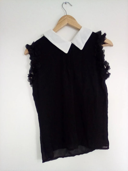 small women's black/ white collared vest/top