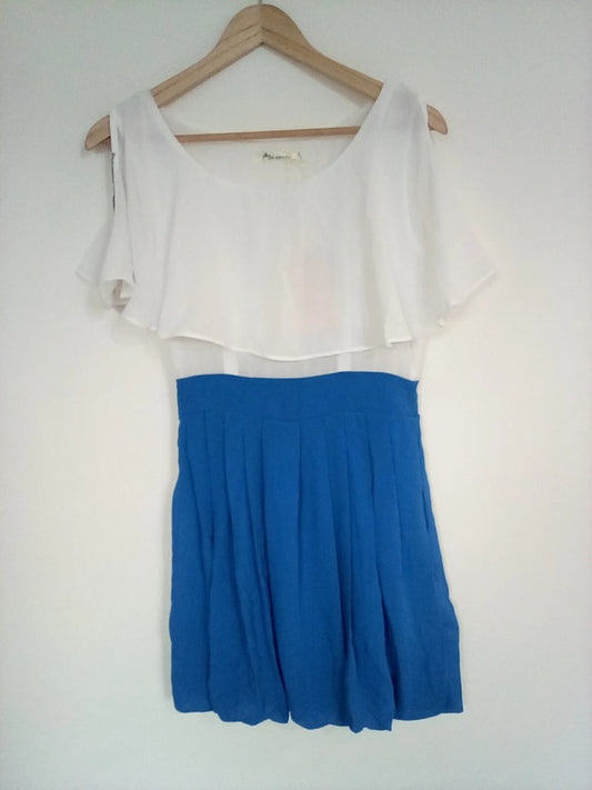 medium women's blue/white blouse/skirt combi