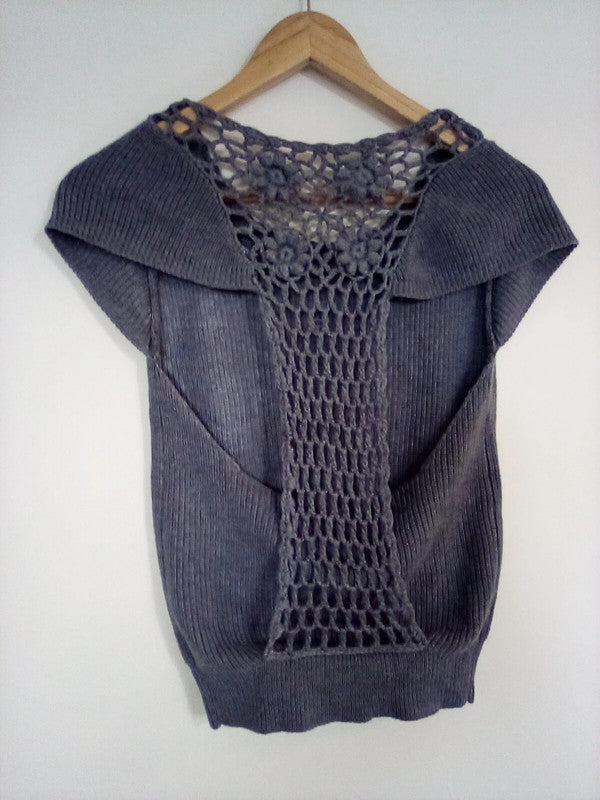 9-10 yr old 140cm grey knitted girl's top