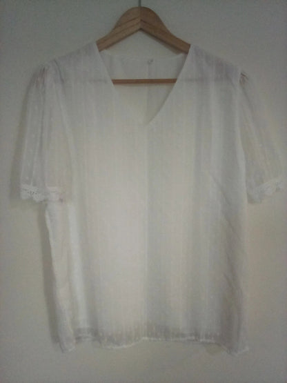 Xl white women's white short sleeved blouse