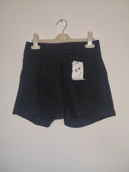 SIZE 8 BLACK SHORTS/SKIRT FRONT