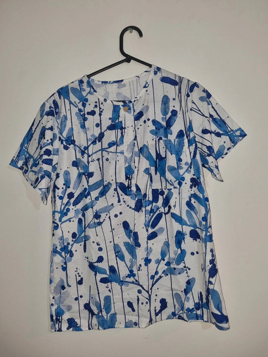 MEDIUM WOMENS WHITE/BLUE FLORAL BLOUSE