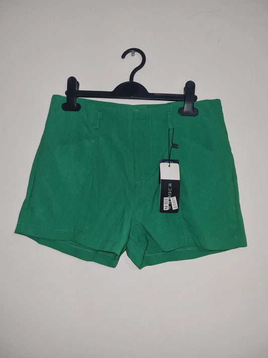 MEDIUM WOMENS GREEN SHORTS