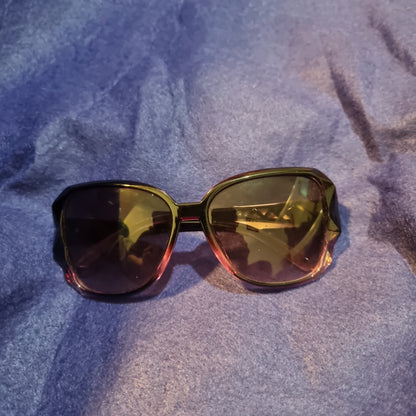 Womena purple stylish sunglasses