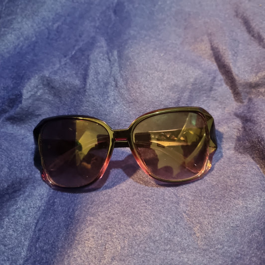 Womena purple stylish sunglasses