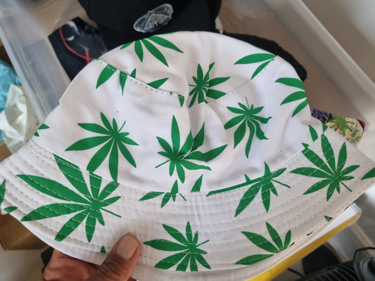 ADULT REVERSABLE BUCKET HAT