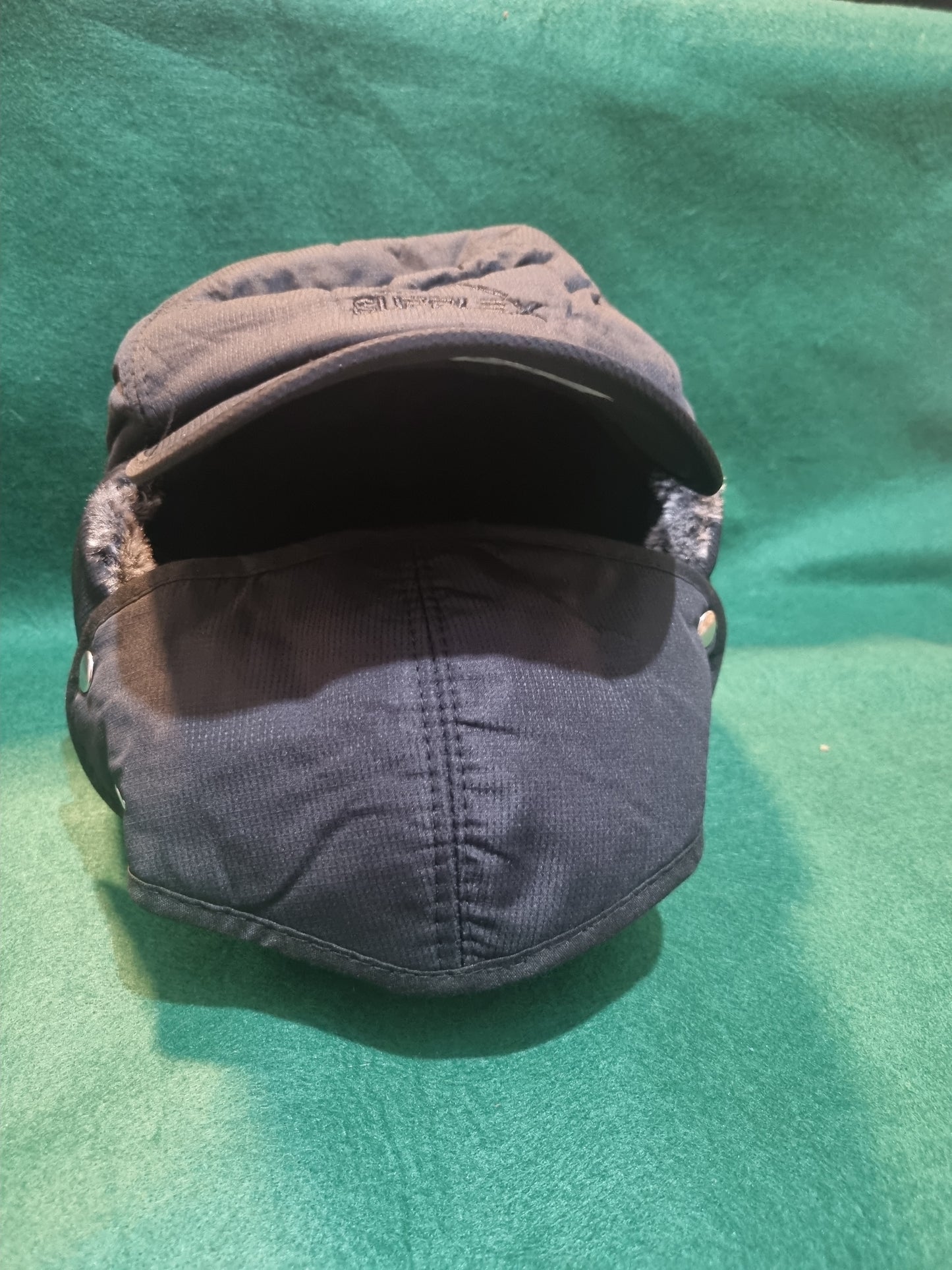 ADULT WINTER HAT WITH MASK