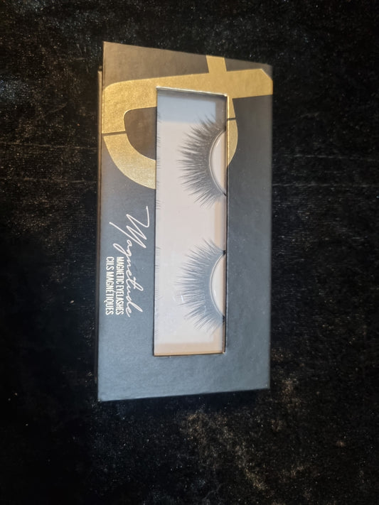 Magnatude eyelashes